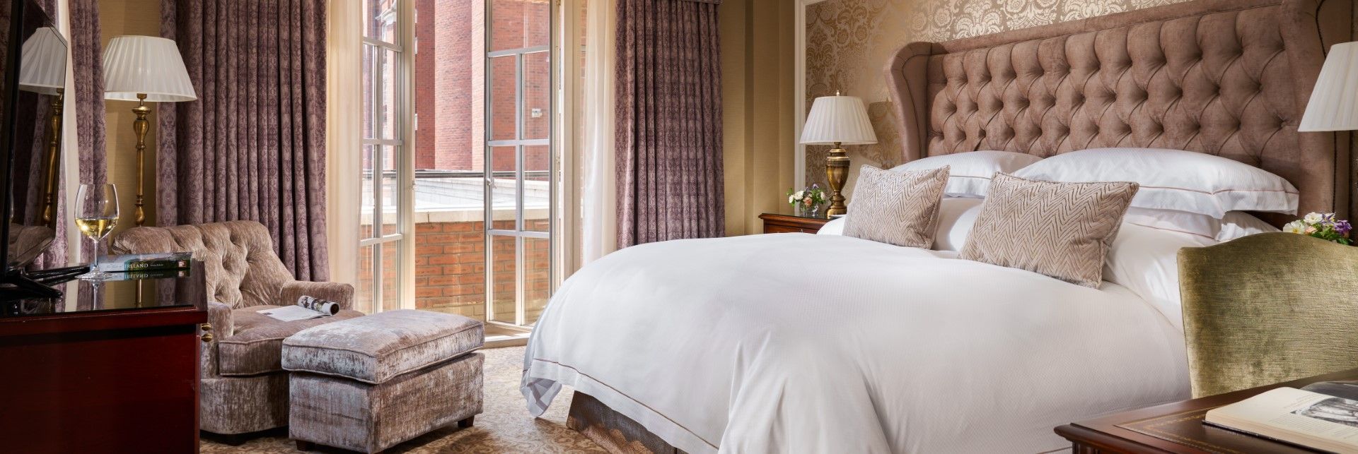 Luxury Suite Bedroom (Custom)