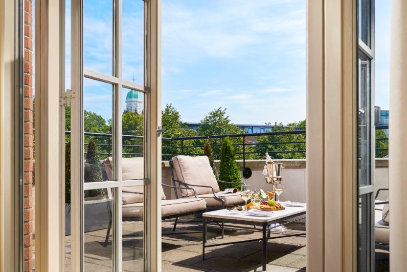 Luxury Suite Terrace (Custom)