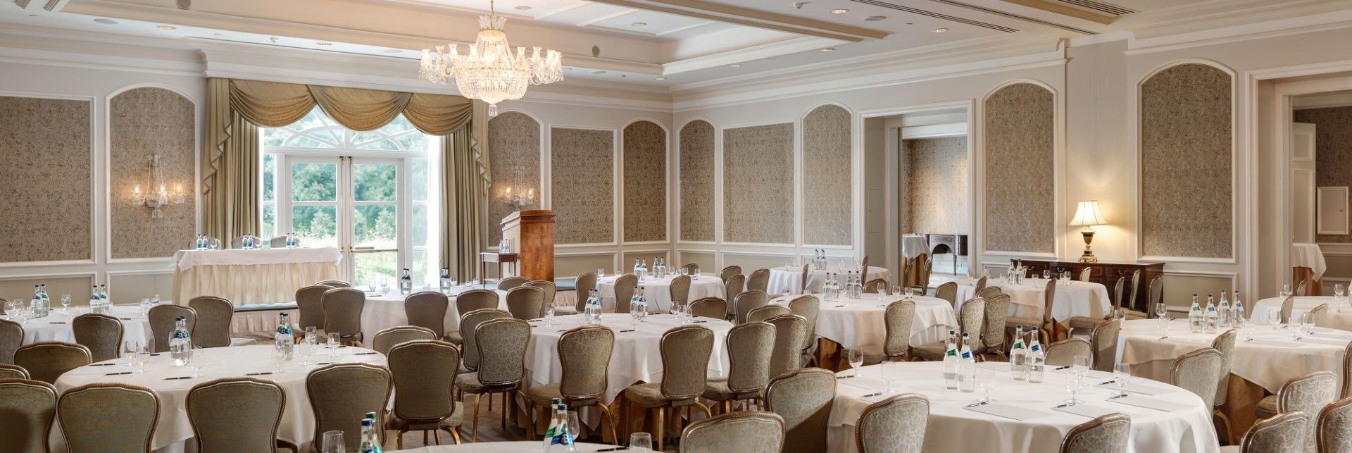 Ailesbury Cabaret FL PT 1 4000px (Custom)