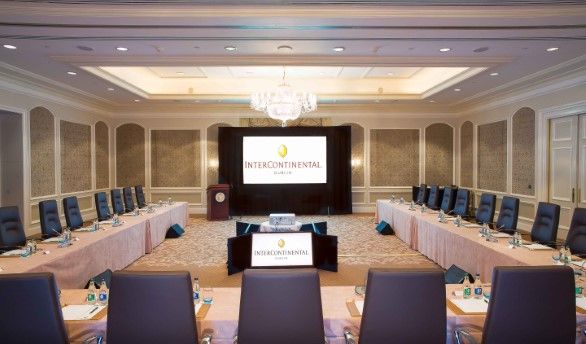 Ailesbury Suite - U Shape Setup
