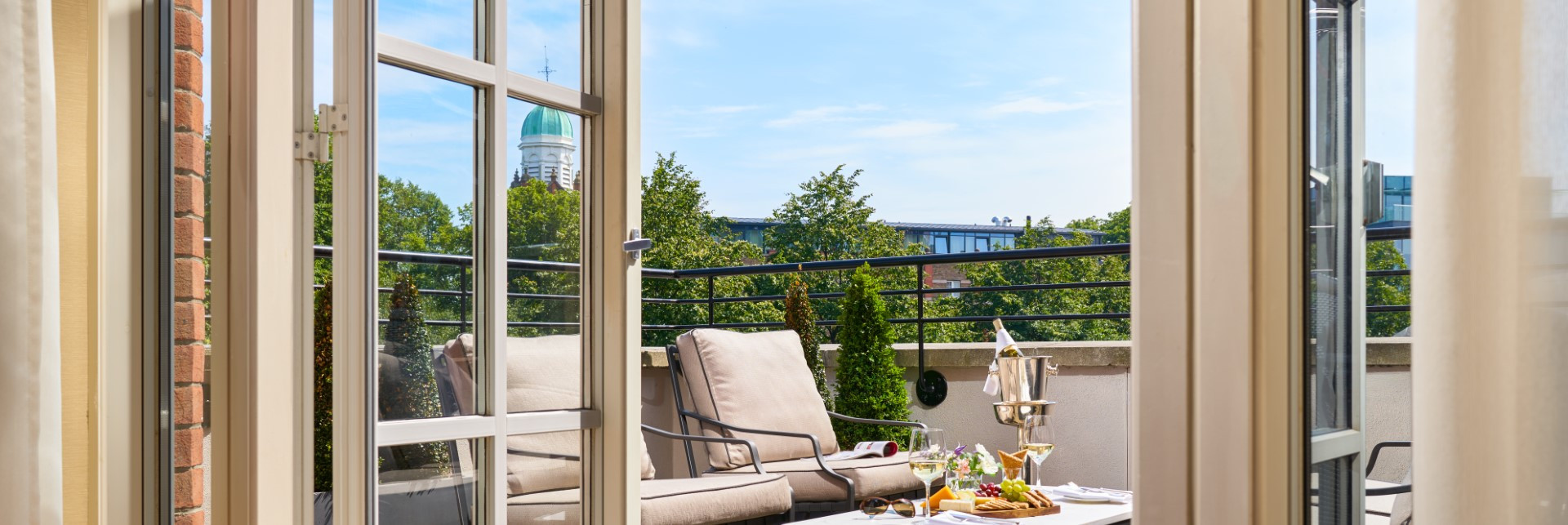 Luxury suite terrace custom www.intercontinentaldublin.ie