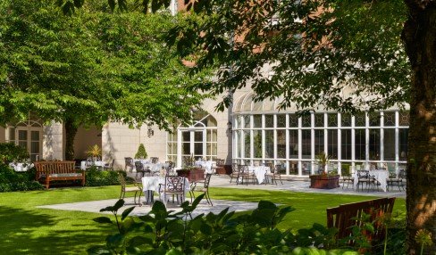Courtyard dining garden terrace custom www.intercontinentaldublin.ie