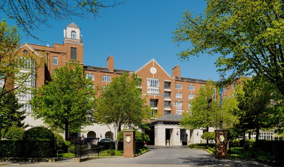 Hotel exterior summer www.intercontinentaldublin.ie