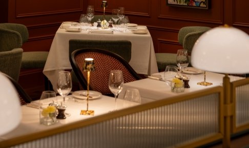 Dine at Simmons